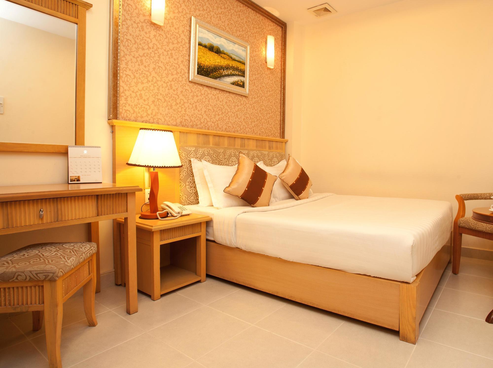 Silverland Min Отель 3*