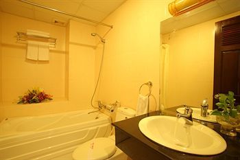 Silverland Min Отель